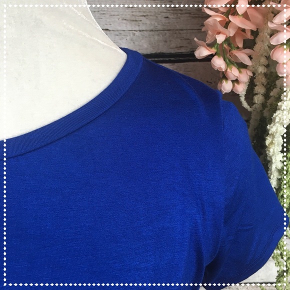 Small Royal Blue Twist Crop Top Last One! - Picture 4 of 8